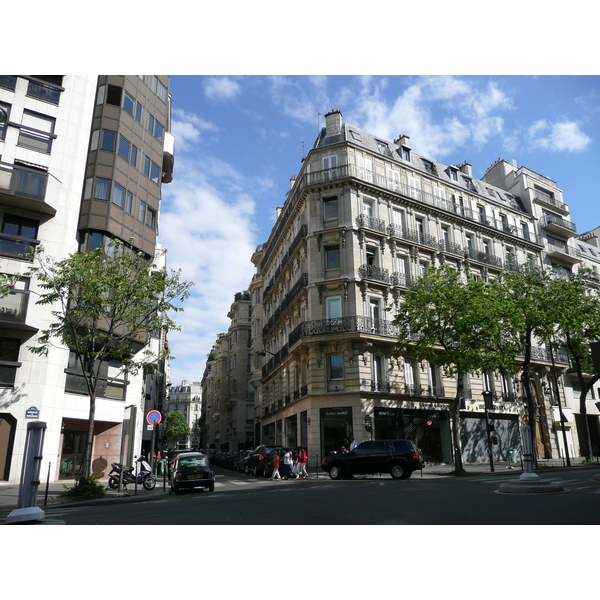 Picture France Paris 17th Arrondissement Avenue de Wagram 2007-05 23 - History Avenue de Wagram