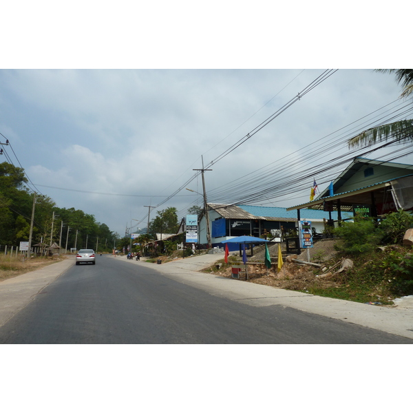 Picture Thailand Ko Chang Island road 2011-02 72 - Tour Island road