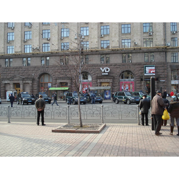 Picture Ukraine Kiev Kreschatyk Street 2007-03 6 - Tours Kreschatyk Street