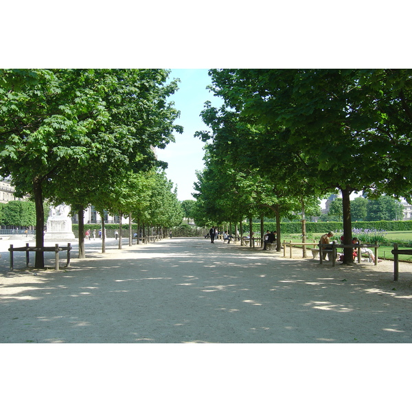 Picture France Paris Garden of Tuileries 2007-05 37 - Around Garden of Tuileries