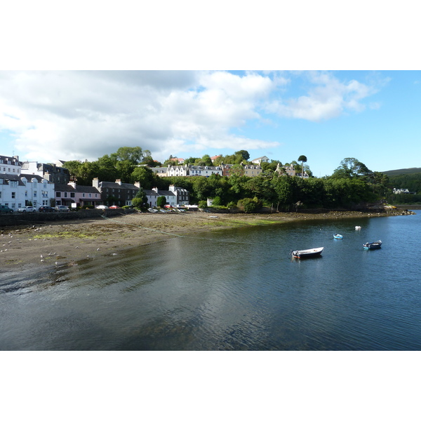 Picture United Kingdom Skye Portree 2011-07 17 - Discovery Portree