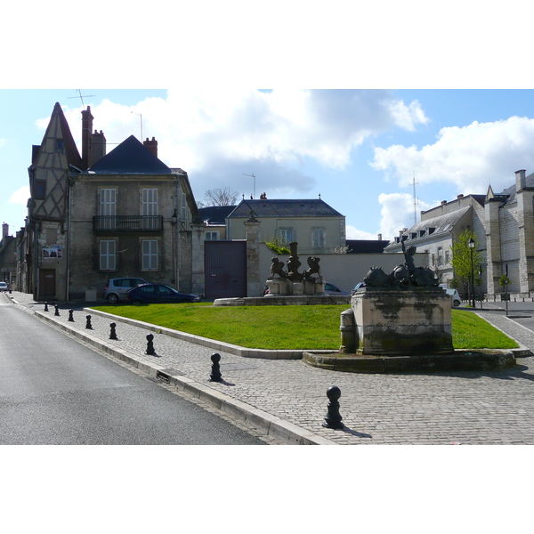 Picture France Bourges 2008-04 122 - Discovery Bourges