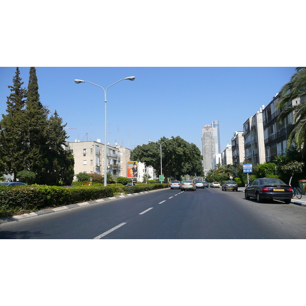 Picture Israel Tel Aviv Jabotinsky Street 2007-06 13 - Center Jabotinsky Street