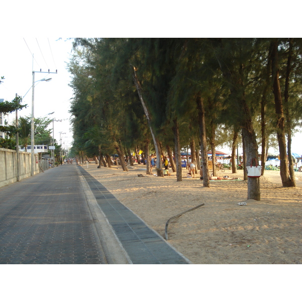 Picture Thailand Pattaya Dongtan beach 2008-01 27 - Tour Dongtan beach