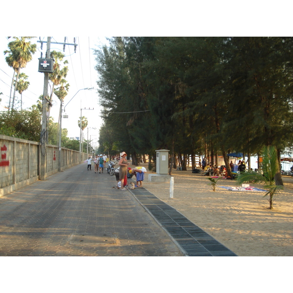 Picture Thailand Pattaya Dongtan beach 2008-01 34 - Around Dongtan beach