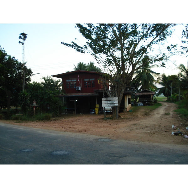 Picture Thailand Phitsanulok Jomthong Road 2008-01 10 - Center Jomthong Road