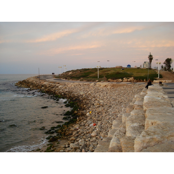 Picture Israel Tel Aviv Tel Aviv Sea Shore 2006-12 254 - History Tel Aviv Sea Shore