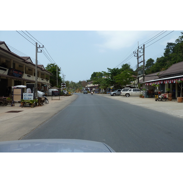 Picture Thailand Ko Chang Island road 2011-02 51 - Tours Island road