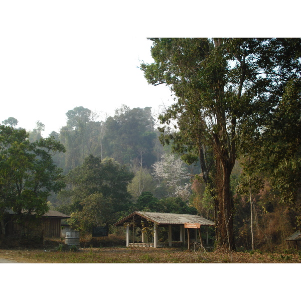 Picture Thailand Chiang Mai to Pai road 2007-02 10 - History Chiang Mai to Pai road