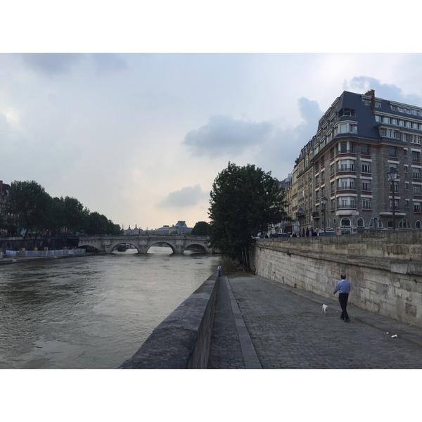 Picture France Paris Seine river 2016-06 20 - Around Seine river