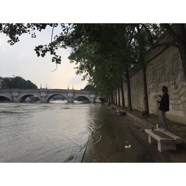 Picture France Paris Seine river 2016-06 21 - Around Seine river