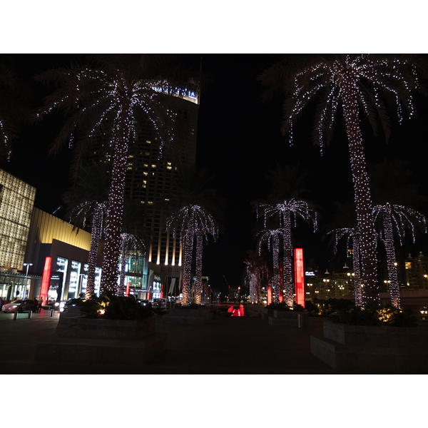 Picture United Arab Emirates Dubai The Dubai Mall 2011-12 38 - History The Dubai Mall