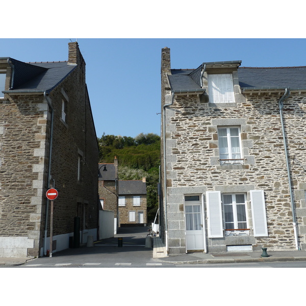 Picture France Cancale 2010-04 56 - Center Cancale