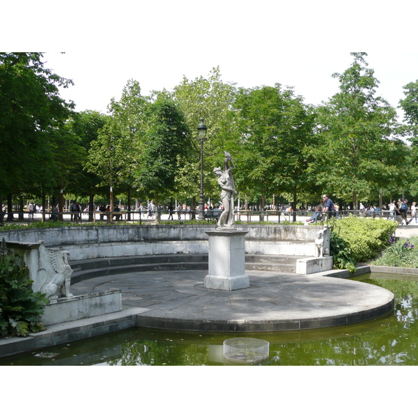 Picture France Paris Garden of Tuileries 2007-05 240 - Journey Garden of Tuileries