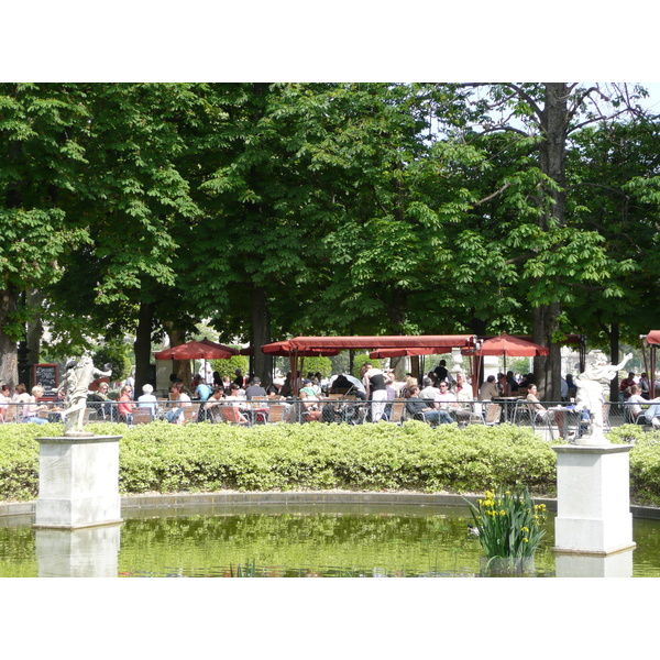 Picture France Paris Garden of Tuileries 2007-05 235 - Center Garden of Tuileries