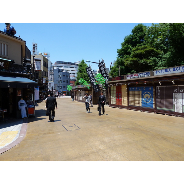 Picture Japan Tokyo Asakusa 2010-06 28 - Center Asakusa