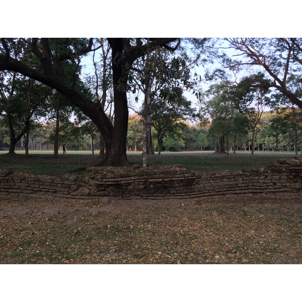 Picture Thailand Si satchanalai historical park 2014-12 47 - Center Si satchanalai historical park