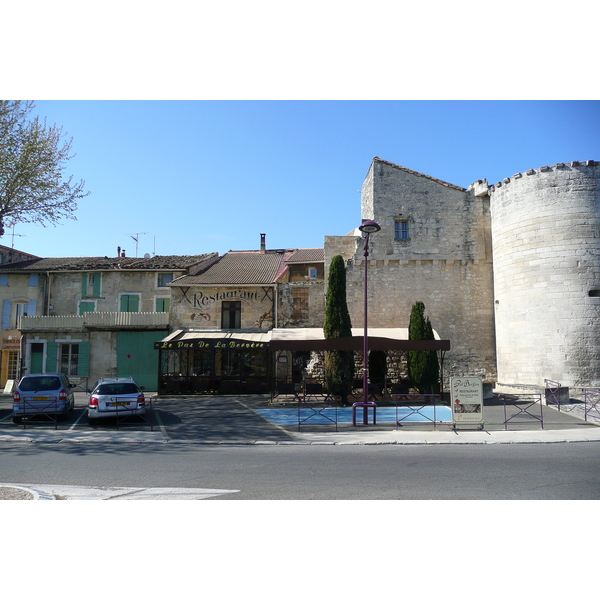 Picture France Tarascon 2008-04 42 - Tour Tarascon