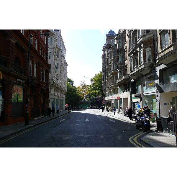 Picture United Kingdom London Oxford Street 2007-09 188 - Tour Oxford Street