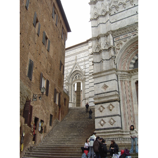 Picture Italy Siena 2004-03 36 - Discovery Siena