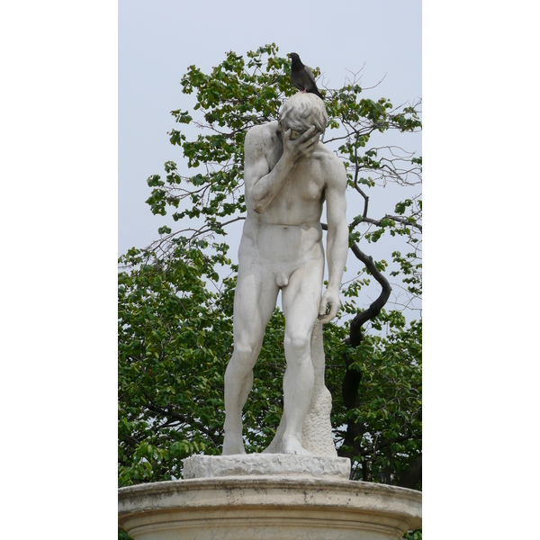 Picture France Paris Garden of Tuileries 2007-05 44 - Discovery Garden of Tuileries