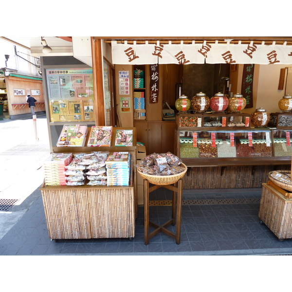 Picture Japan Tokyo Asakusa 2010-06 61 - Discovery Asakusa