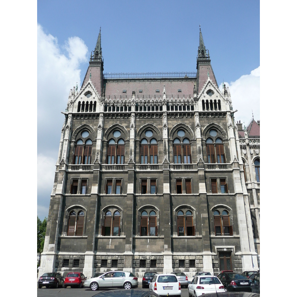 Picture Hungary Budapest Budapest Parliament 2007-06 16 - Around Budapest Parliament