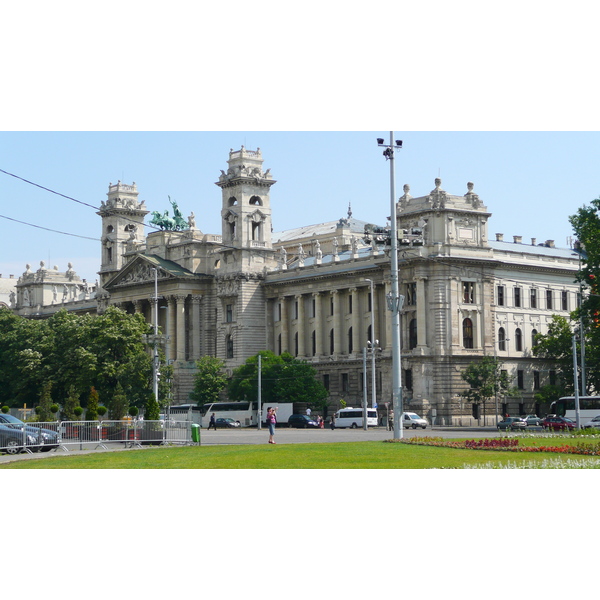 Picture Hungary Budapest Budapest Parliament 2007-06 15 - History Budapest Parliament