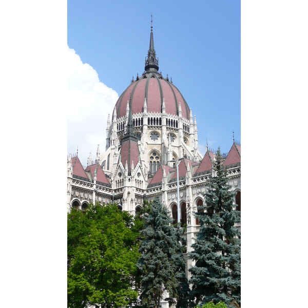 Picture Hungary Budapest Budapest Parliament 2007-06 13 - Recreation Budapest Parliament