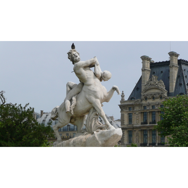 Picture France Paris Garden of Tuileries 2007-05 118 - Center Garden of Tuileries