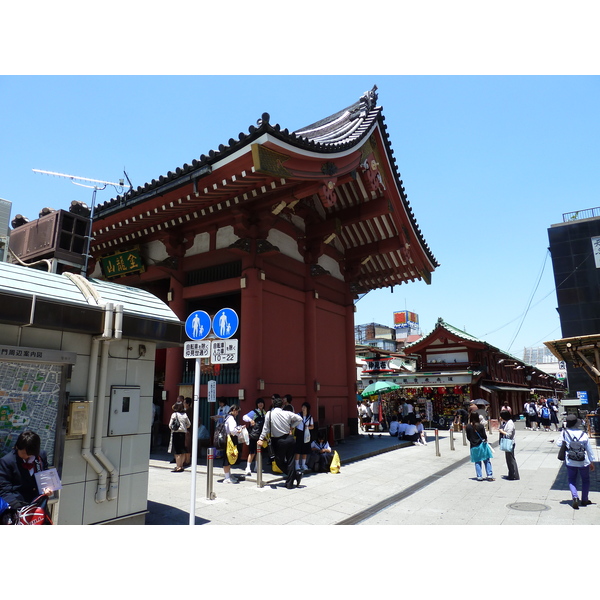 Picture Japan Tokyo Asakusa 2010-06 62 - Recreation Asakusa