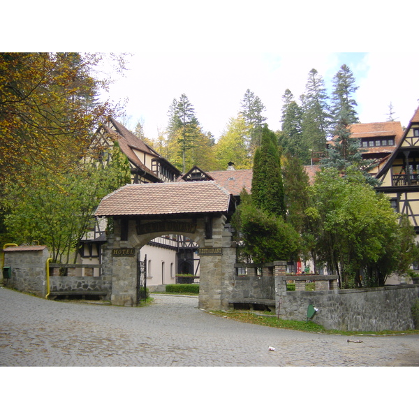 Picture Romania Sinaia 2003-10 66 - Tour Sinaia