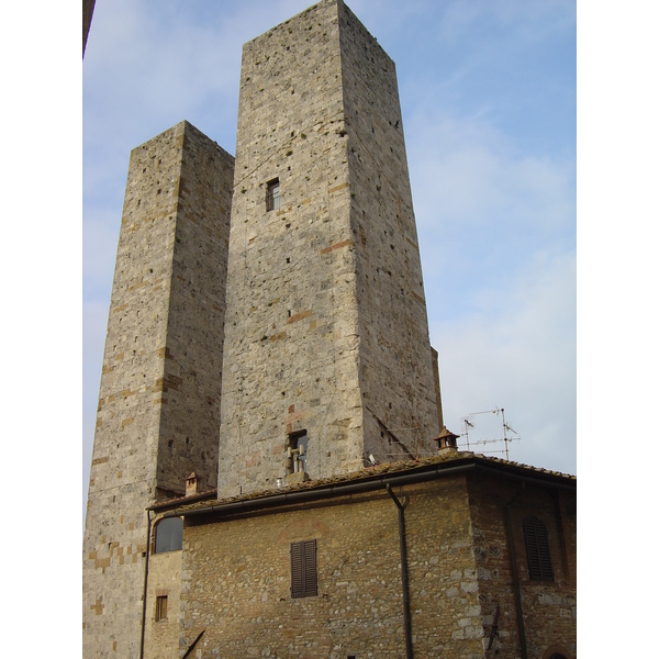 Picture Italy San Gimignano 2004-03 34 - History San Gimignano