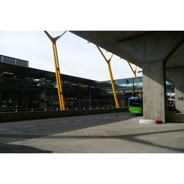 Picture Spain Madrid Barajas Airport 2007-09 27 - Discovery Barajas Airport