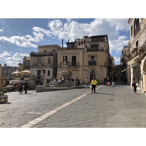 Picture Italy Sicily Taormina 2020-02 12 - Center Taormina