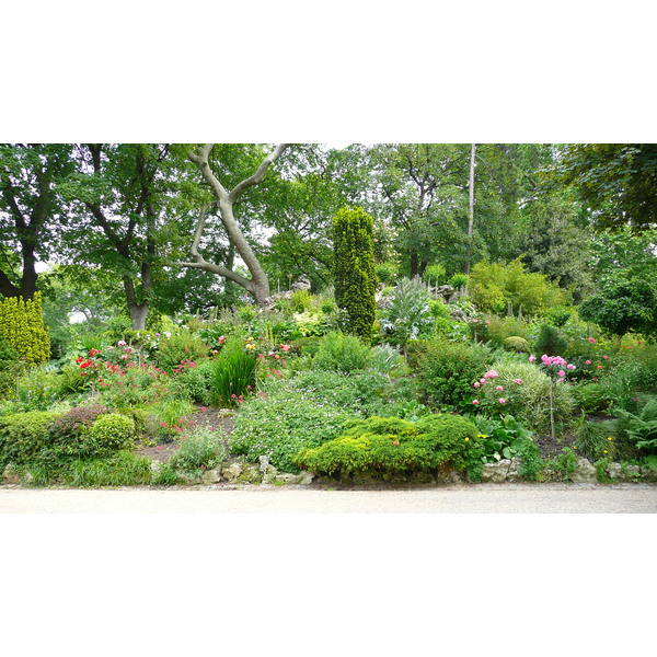 Picture France Paris Monceau Garden 2007-06 14 - History Monceau Garden