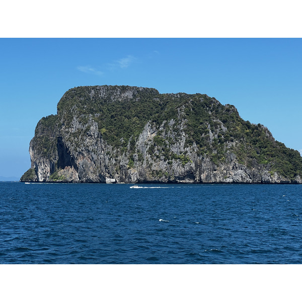 Picture Thailand Phuket to Ko Phi Phi Ferry 2021-12 90 - Tours Phuket to Ko Phi Phi Ferry