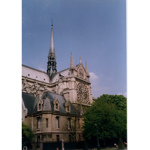 Picture France Paris Notre Dame 1996-05 4 - Recreation Notre Dame