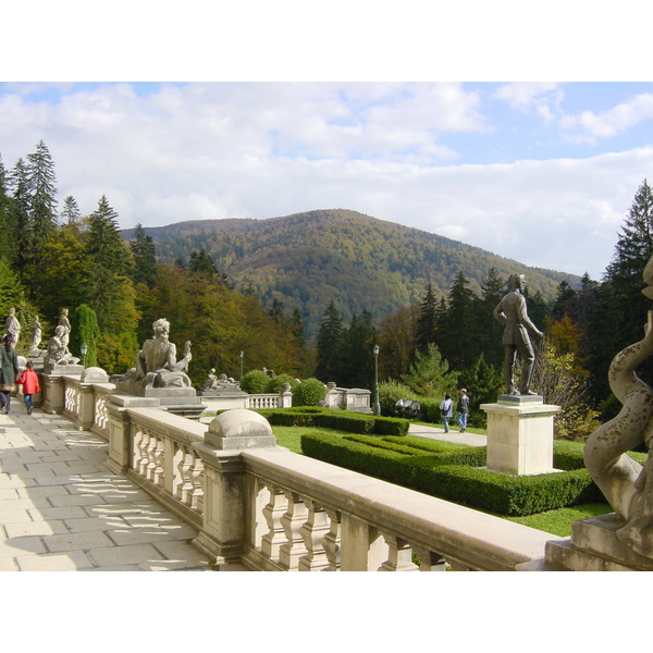 Picture Romania Sinaia 2003-10 41 - Discovery Sinaia