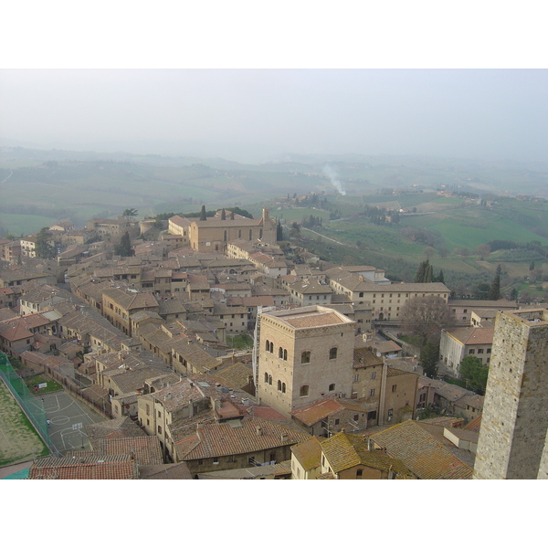 Picture Italy San Gimignano 2004-03 3 - Recreation San Gimignano