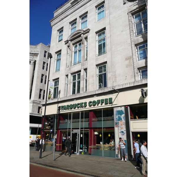 Picture United Kingdom London New Oxford Street 2007-09 14 - Journey New Oxford Street