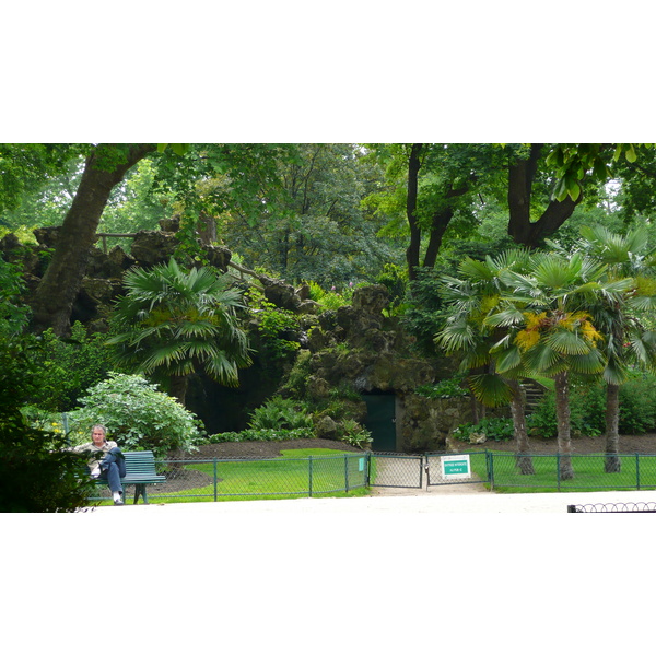 Picture France Paris Monceau Garden 2007-06 21 - Around Monceau Garden