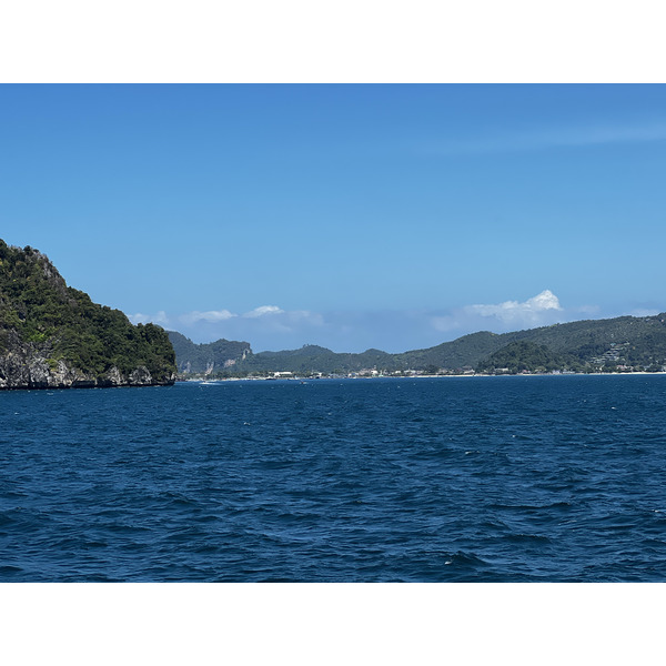 Picture Thailand Phuket to Ko Phi Phi Ferry 2021-12 45 - Tours Phuket to Ko Phi Phi Ferry