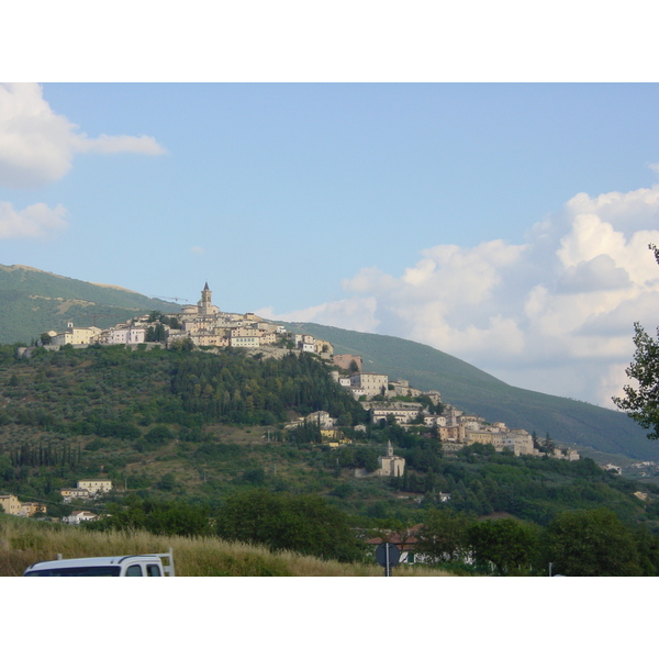 Picture Italy Assisi 2002-07 11 - Tour Assisi