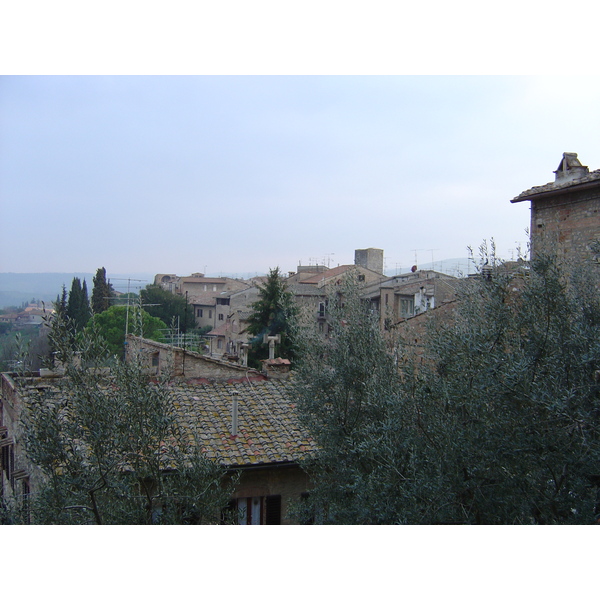 Picture Italy San Gimignano 2004-03 26 - Tours San Gimignano