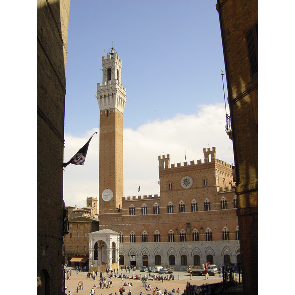 Picture Italy Siena 2002-04 42 - History Siena