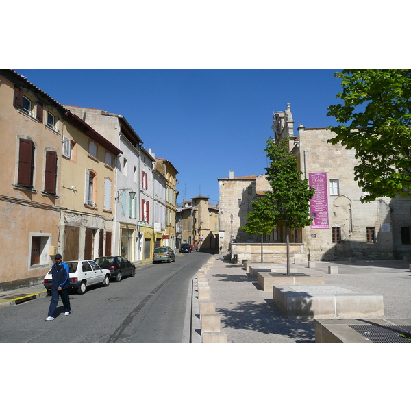 Picture France Tarascon 2008-04 49 - Around Tarascon