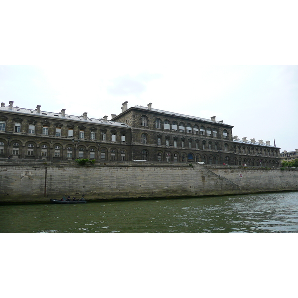 Picture France Paris Seine river 2007-06 83 - Center Seine river