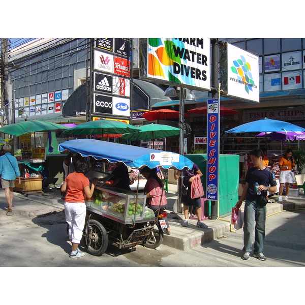 Picture Thailand Phuket Patong Beach Road 2005-12 21 - Center Beach Road