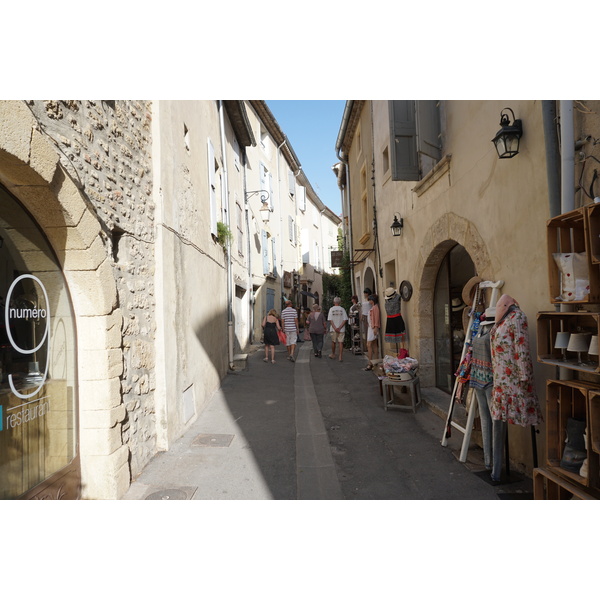 Picture France Lourmarin 2017-08 21 - History Lourmarin